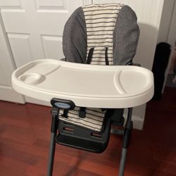 Graco DuoDiner 3-in-1 Convertible High Chair in Holt White