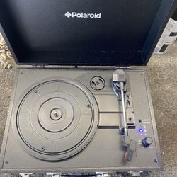 Polaroid Portable Turntable for vinyl records and Bluetooth devices