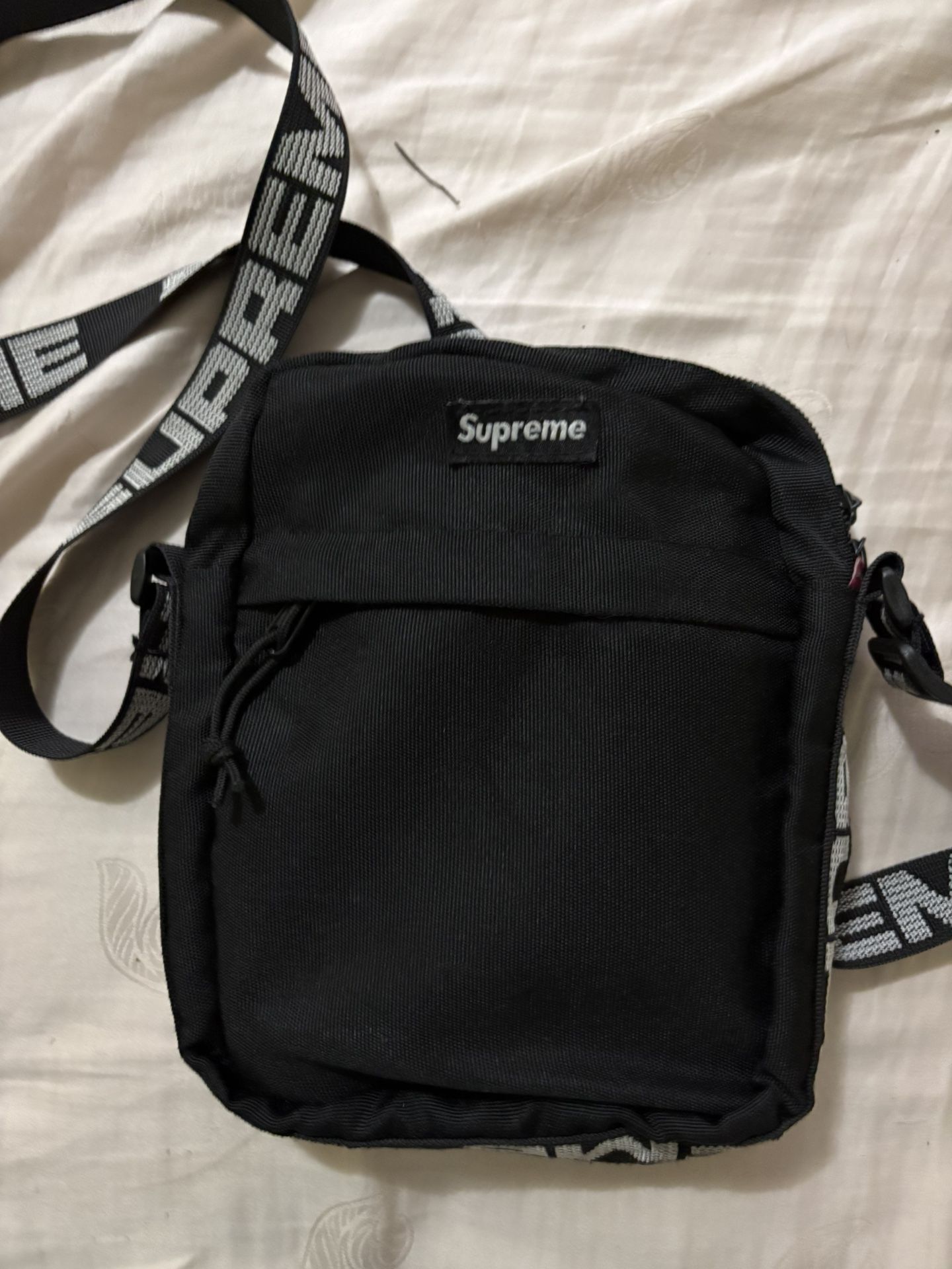 SUPREME BAG