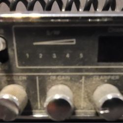 Uniden PC122 40 Channel AM/SSB CB Radio with Uniden Mic,
