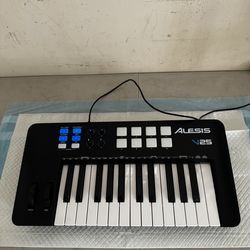 ALESIS V 25 KEYBOARD 🎹 FOR STUDIO