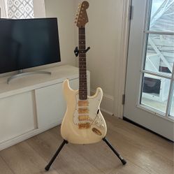 Custom Fender Stratocaster