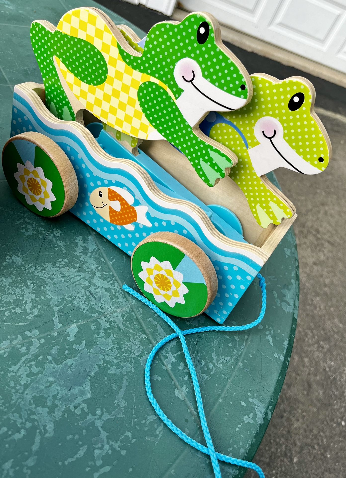 Melissa & Doug First Play Friendly Frogs Pull Toy