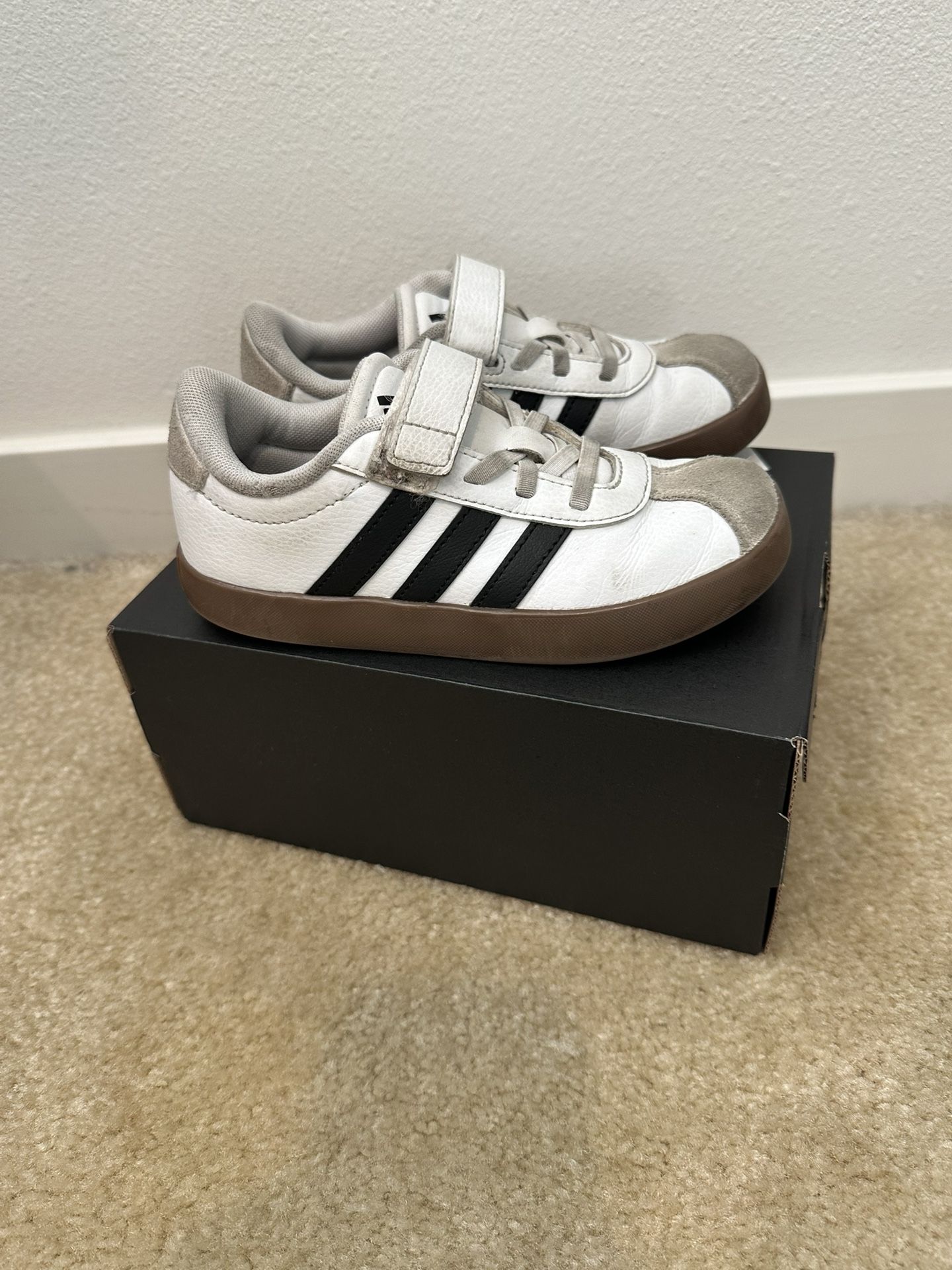 Kids Adidas Shoes Size 12.5