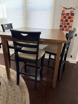 Dining table with 4 chairs