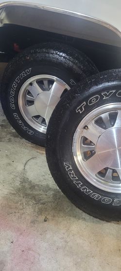 4 Tires & Rims off Chevy SILVERADO OBS Tires