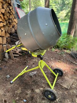 Riyobi concrete mixer barely used