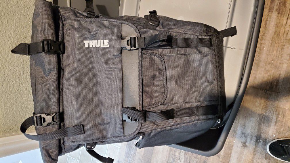 Thule Covert DSLR Rolltop Daypack