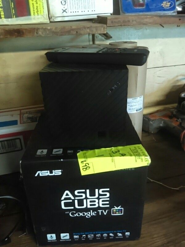 ASUS CUBE GLOGLE TV