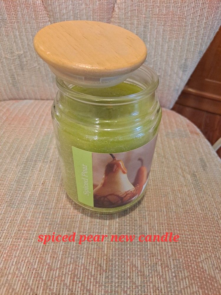 Spiced Pear Brand New 23 oz  Candle-$8.00