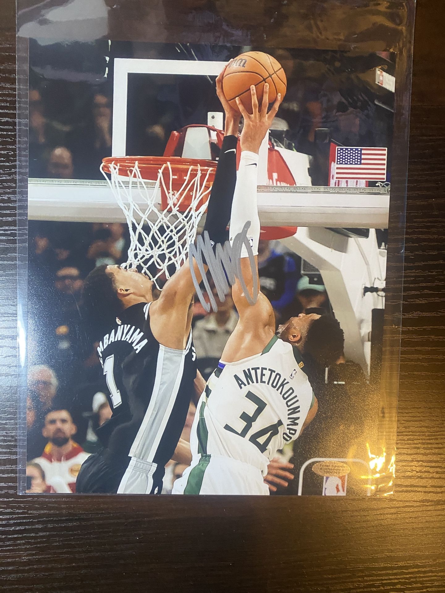 Victor Wembanyama Autographed 8 X 10 With Coa