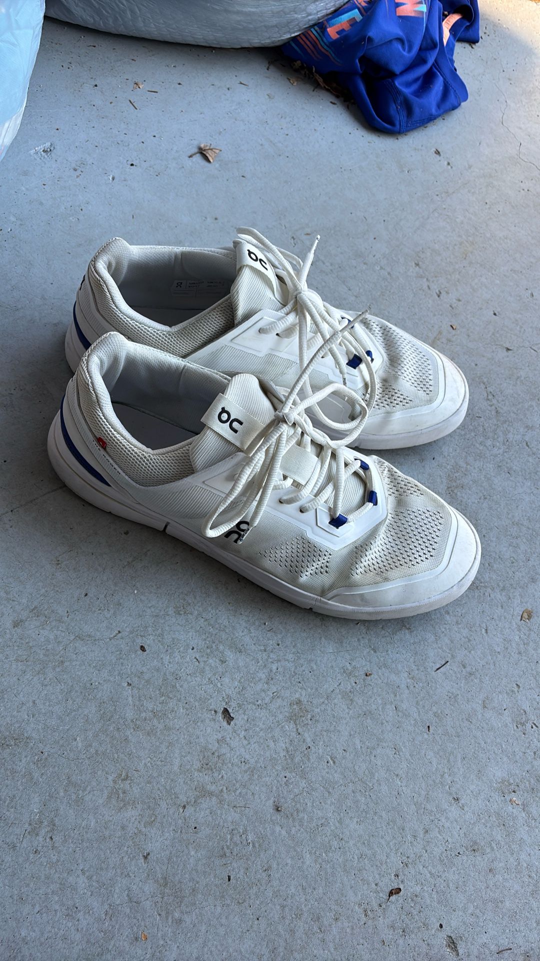 On Cloud White Shoes