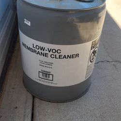 Membrane Cleaner Is To Clean Easily removes dirt and other contaminants from EPDM, PVC, KEE HP, and TPO membranes.