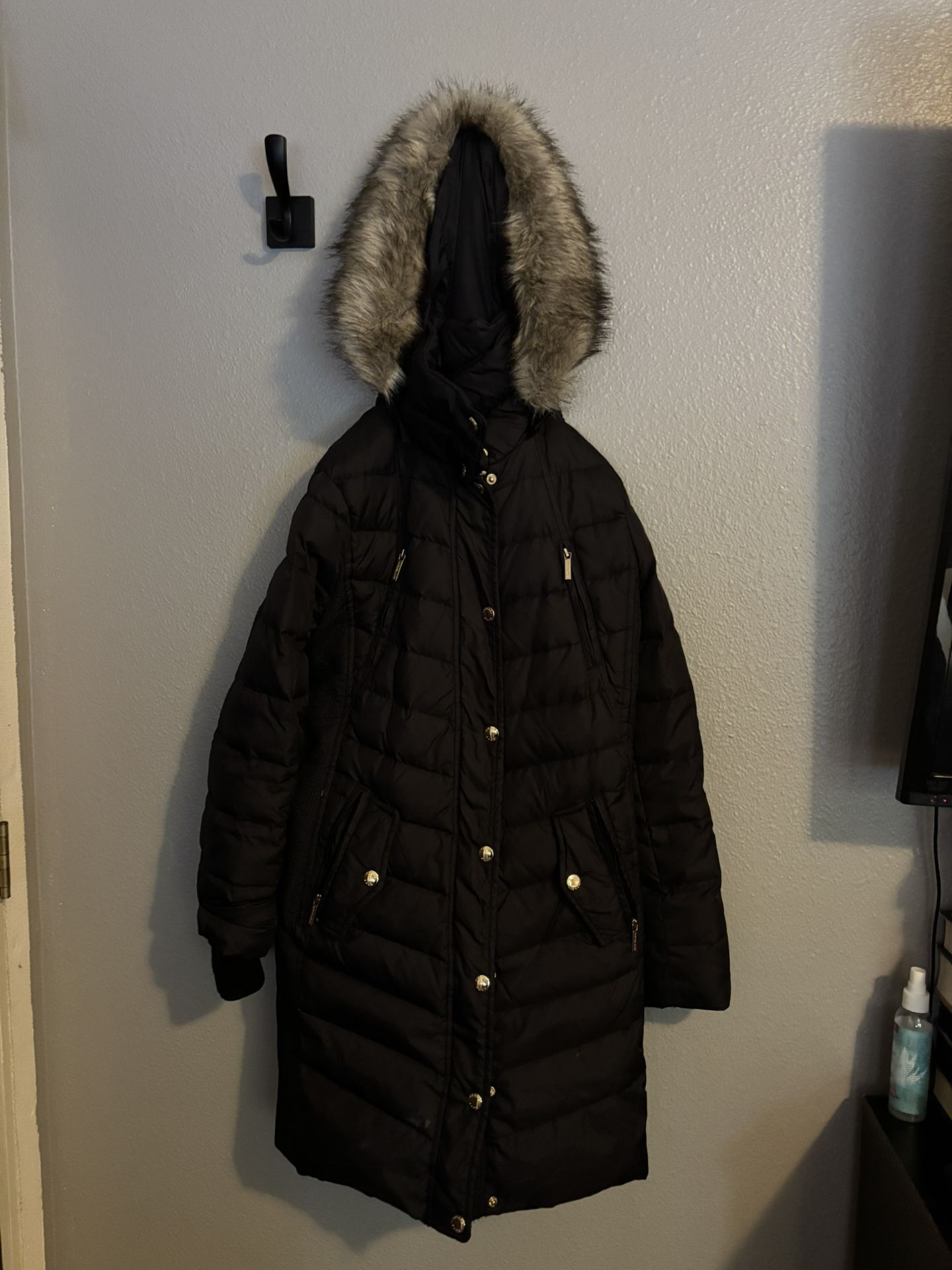 Michael Kors Women Faux-Fur-Trim Hooded Down Chevron Puffer Coat Black Small