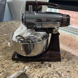 Sunbeam vista Vintage Electric Mixer