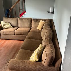L Sectional Couch. 