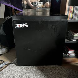 Hisense Mini Fridge