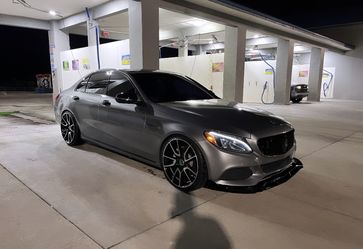 Mercedes Benz c300 4 macti