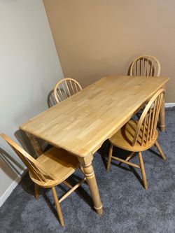Solid Wood dinning 5 Piece Set