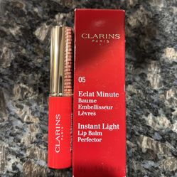 NEW CLARINS INSTANT LIGHT LIP BALM PERFECTOR FULL SIZE $15!!