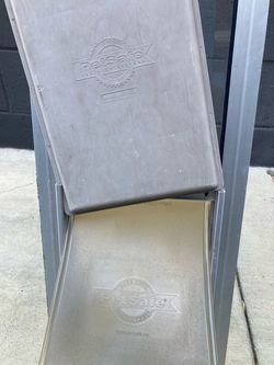 DOGGIE DOOR