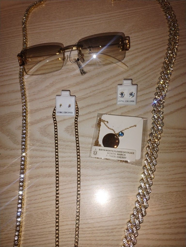 Rose Gold, Cuban Chains. 