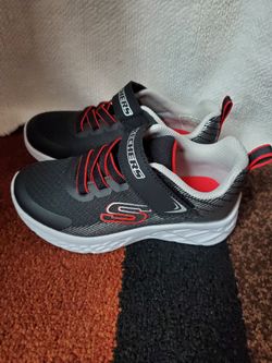 Skechers Kids Shoes, Size 11. Brand New.