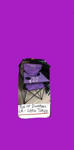 FOLDING HIGH CHAIR PERFECT FOR BABYSITTER -BEACH -BEACH - Travel 20$ pick up Downtown LA Little Tokyo area folds very small