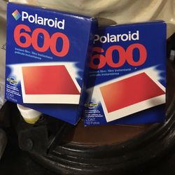 2 Polaroid 600 Film. 