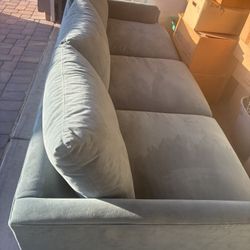 Unused PERFECT CONDITION Couch