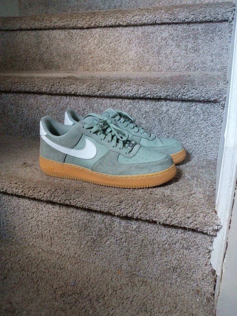 Nike Air Force Ones 