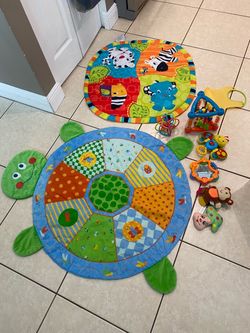 Baby tummy time mat and toys