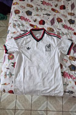 Mexico Away White Jersey XL (Used Once)