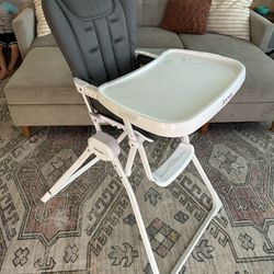 Joovy Collapsible High Chair  
