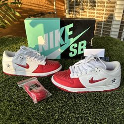 Supreme Dunks
