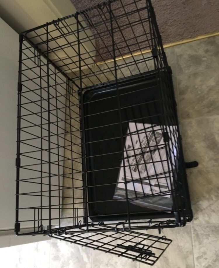 Small dog or puppy crate