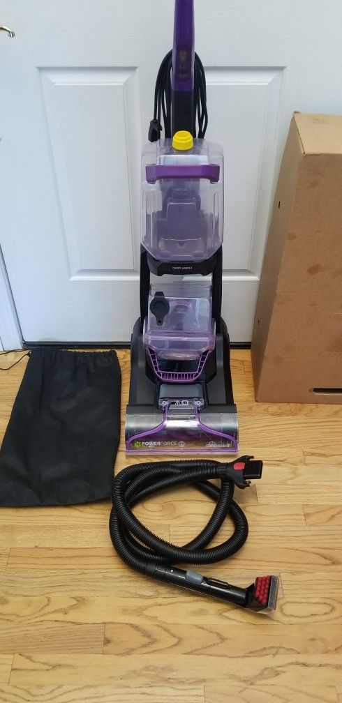 BRAND NEW BISSEL SHAMPOO CARPET CLEANING SOLUTION SYSTEM , WITH ALL ATTACHMENTS AND ACCESSORIES. , IN THE BOX