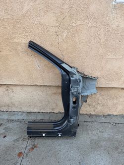 2016–2020 Honda Civic Coupe A-Pillar / Rocker Panel Body Cut Section