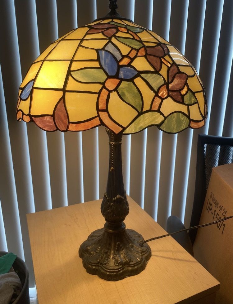 Tiffany Style Lamp