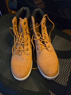 Women's boots