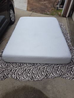 Queen matress