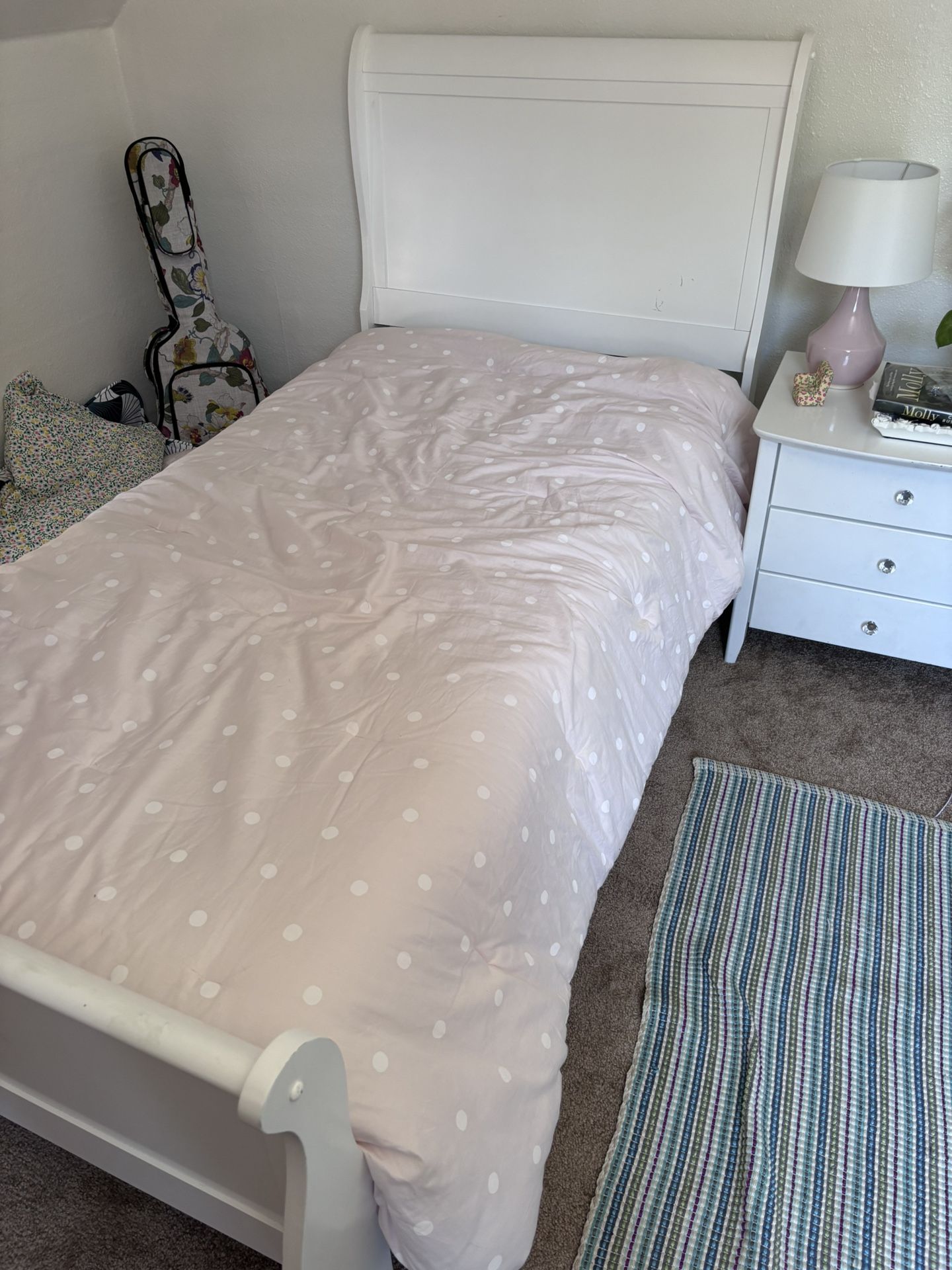 Twin Bed