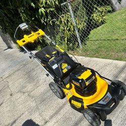 DEWALT
20V MAX 21.5 in. Battery Powered Walk Behind Self Propelled Lawn Mower with (2) 10Ah Batteries & Charger