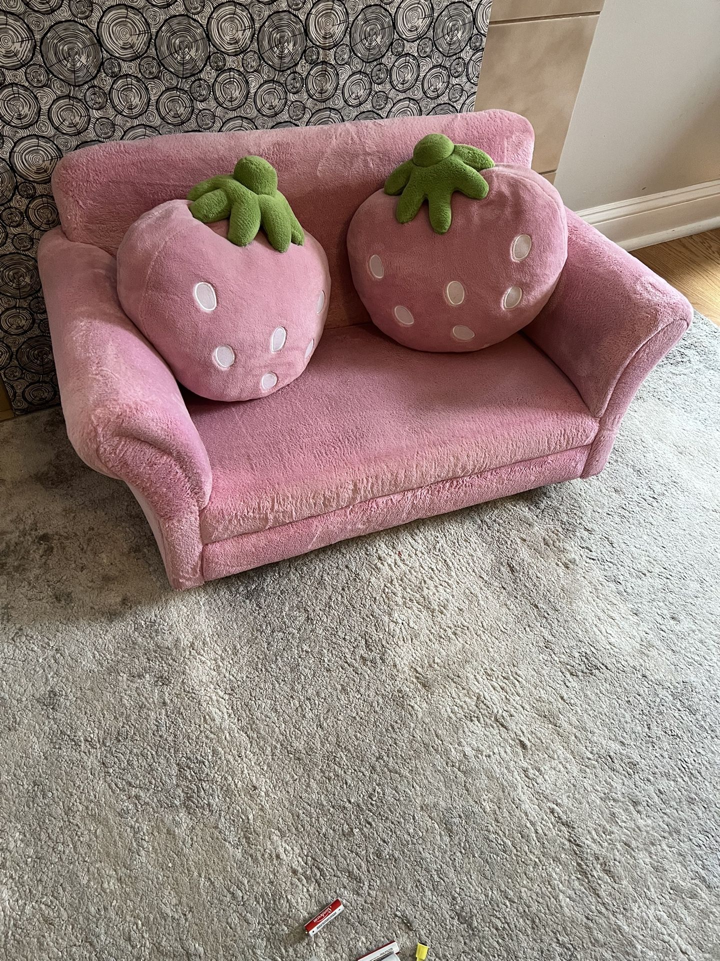 Kids Couch, Double Seat Pink Children's Sofa with 2 Strawberry Pillows