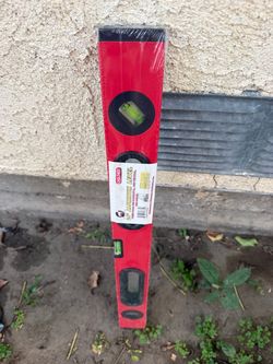 24” aluminio level.