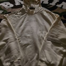 Essentials Hoodie Pull Over