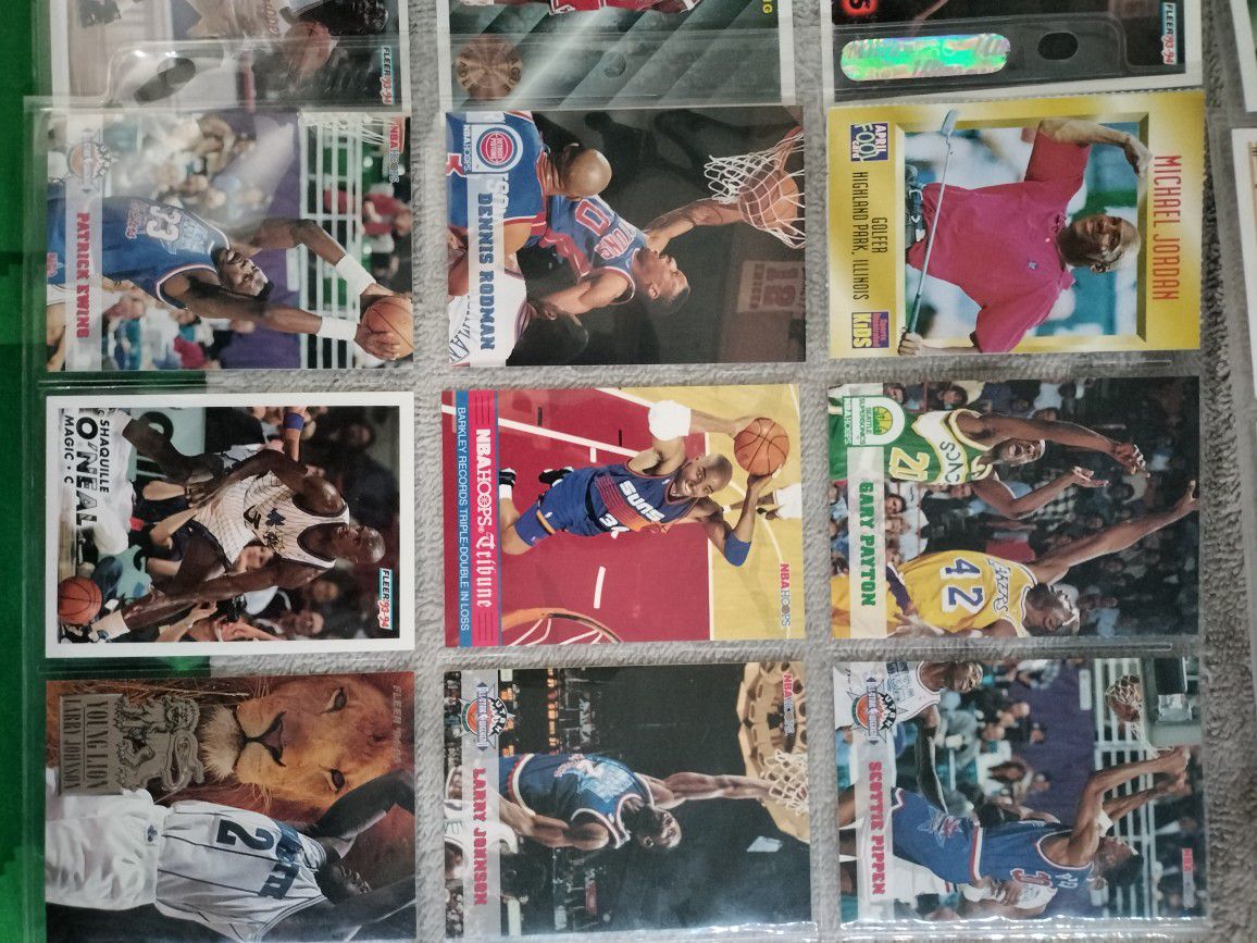 Basketball Cards Lot ,Shoot Me A Offer