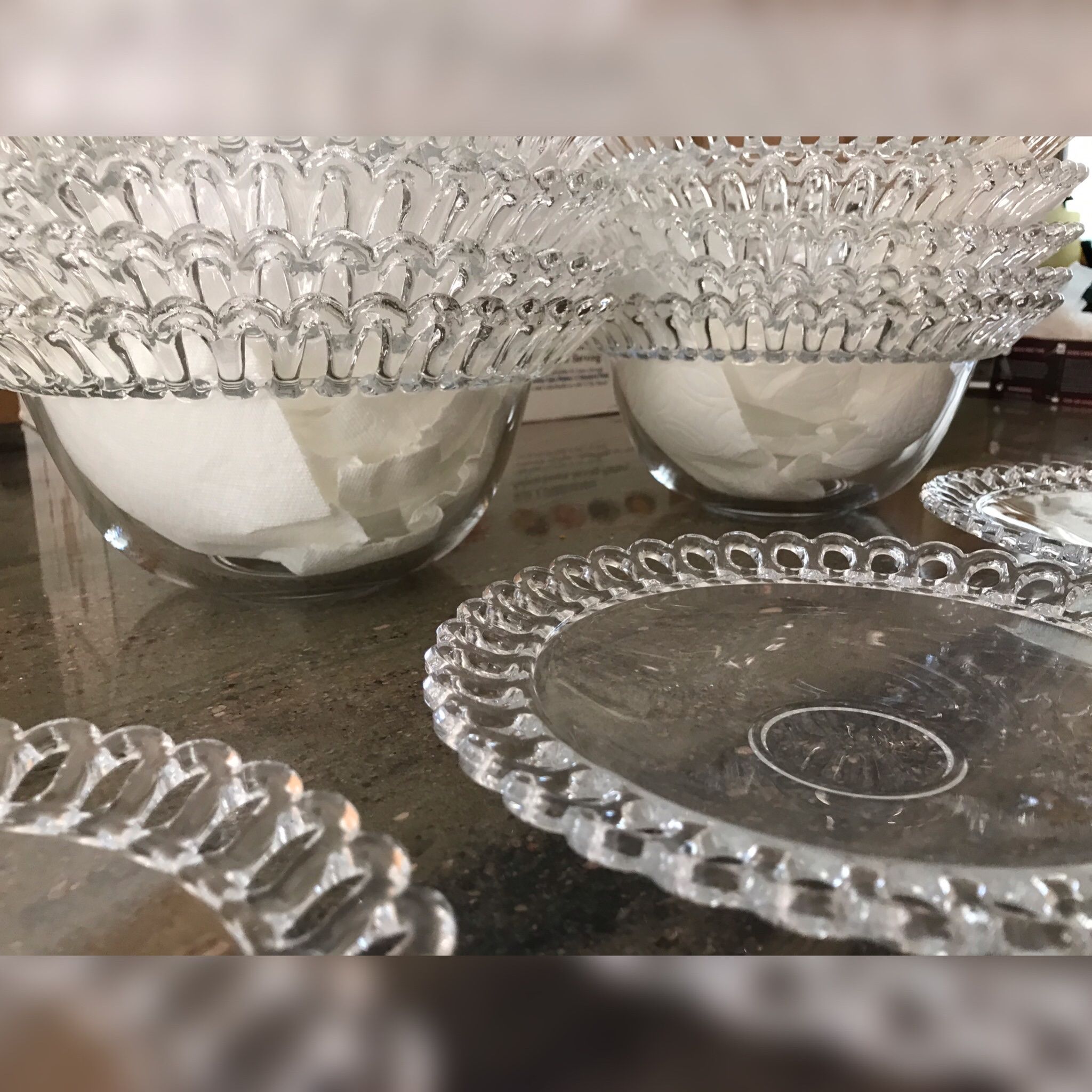 Set Of 4 Plates And 10 Salad Bowls
