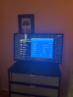 Samsung 40” Smart TV (UN40H5201AF) – Works Great – Includes Stand & New Power Cord