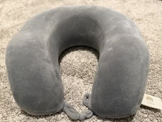 U Pillow
